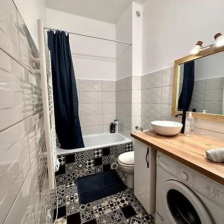 A0 Grand Appartement, Jaccuzi, Et Exterieur Thermal Artem A 200m 아파트 *