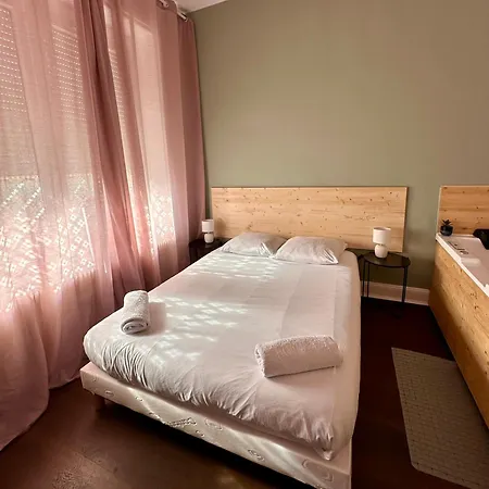 A0 Grand Appartement, Jaccuzi, Et Extérieur Thermal Artem à 200m Apartamento